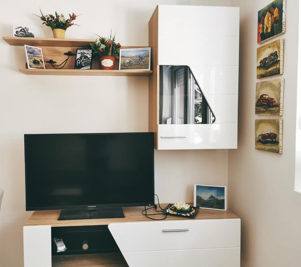 Cozy Corner Apartments - Free Parking & Wi-Fi Ćuprija Exterior foto